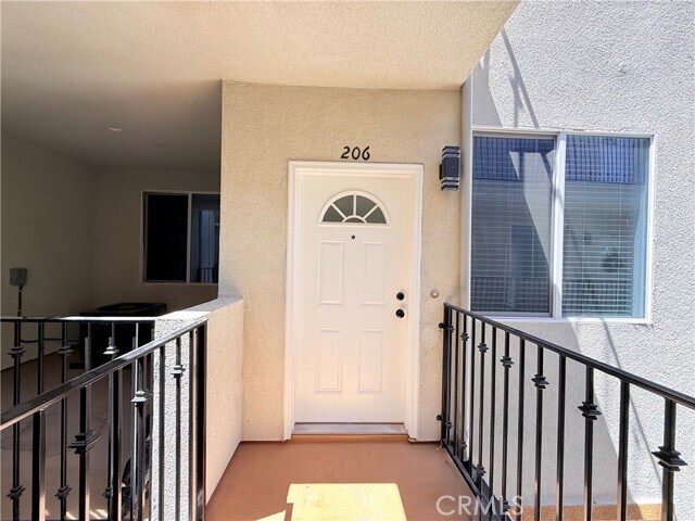 Building Photo - 8153 Banana Ave