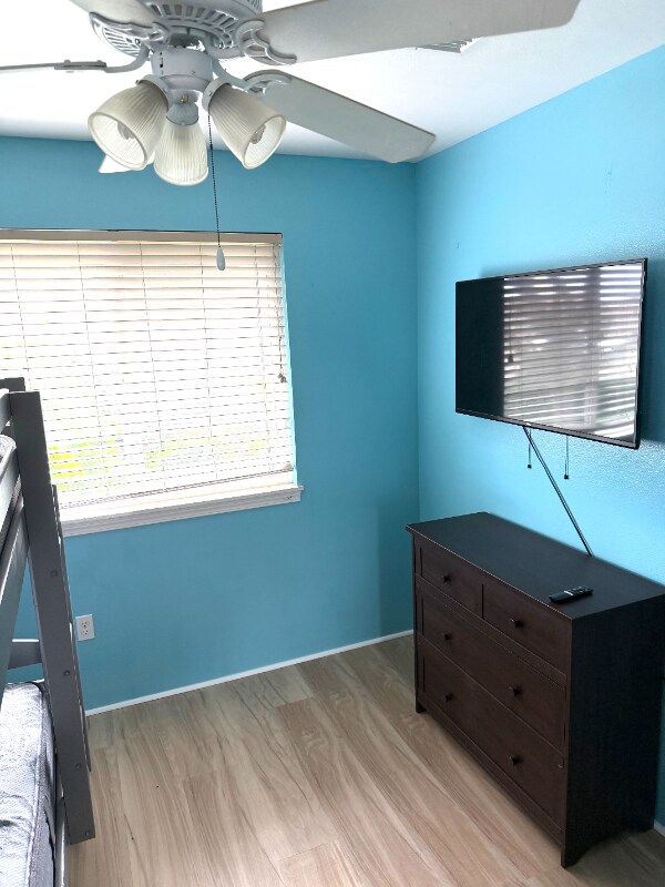 Building Photo - 647 Meakanu Ln