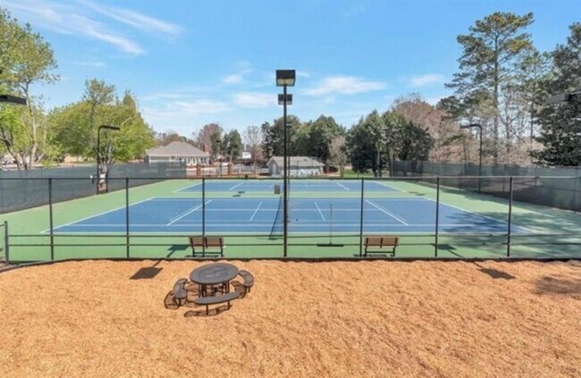 Building Photo - 2465 Devon Leigh Walk NW