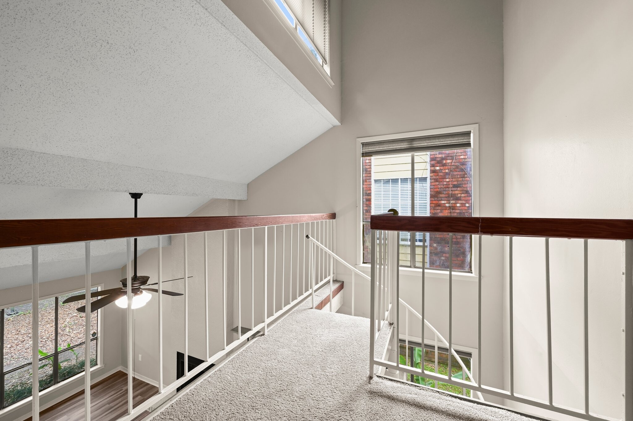 Building Photo - 1230 Sharlo Ave