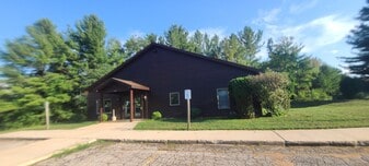 Building Photo - 2130 Hammond Pl E