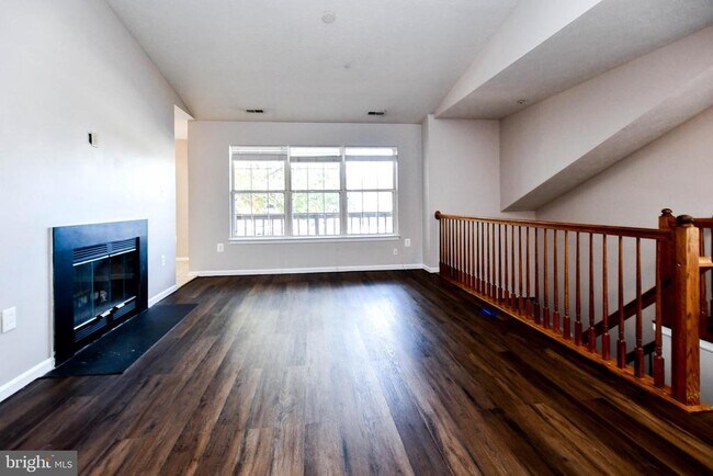 Building Photo - 4529 Running Deer Way