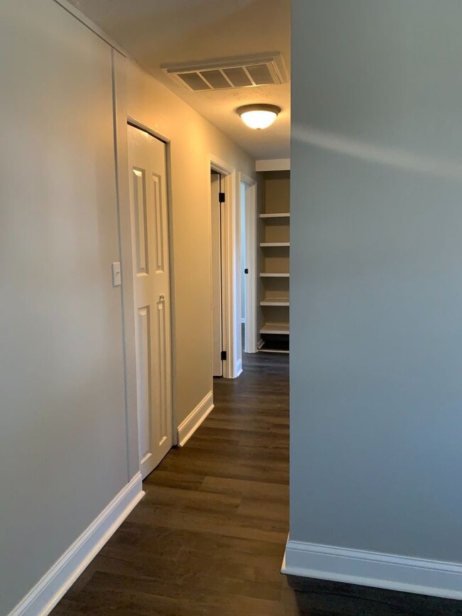 Building Photo - Stunning 3 Bedroom Home for Rent! SECTION ...