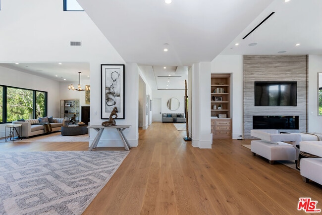 Building Photo - 5757 Hoback Glen Rd