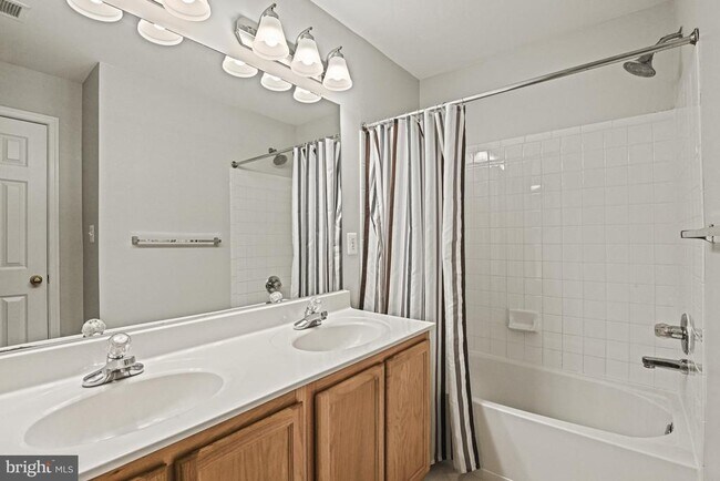 Building Photo - 46186 Walpole Terrace