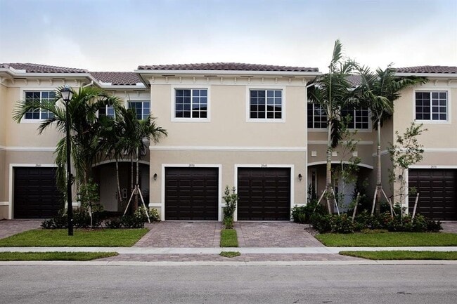 Building Photo - 2844 SW 81st Terrace
