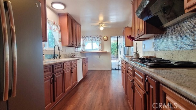 Building Photo - 834 Carina Ave
