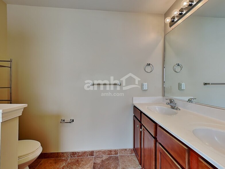 Building Photo - 4635 Craver Woods Ct