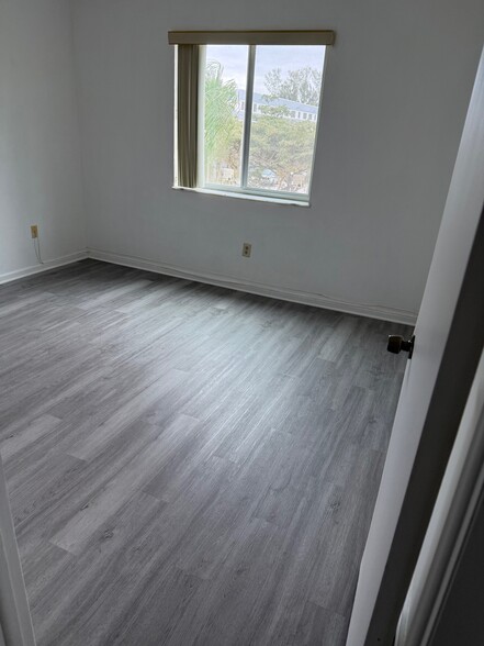 2nd BR - 14820 Naranja Lakes Blvd