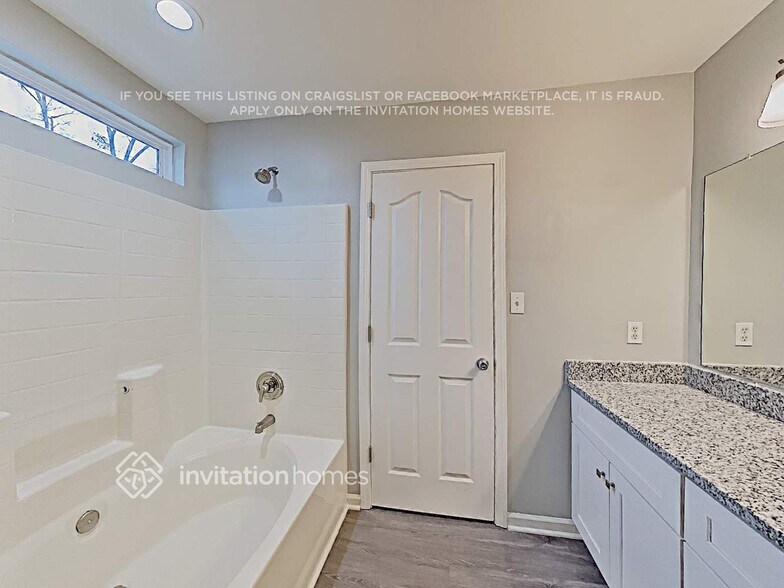 Building Photo - 12826 Slade Castle Ct