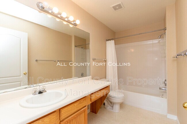 Building Photo - 6721 Antigua Dr