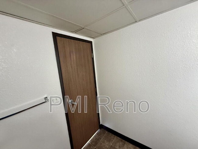 Building Photo - 1600 I St