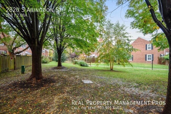 Building Photo - 2820 S Abingdon St