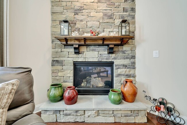 Building Photo - Sparkling clean 4 bedroom home in Spring H...