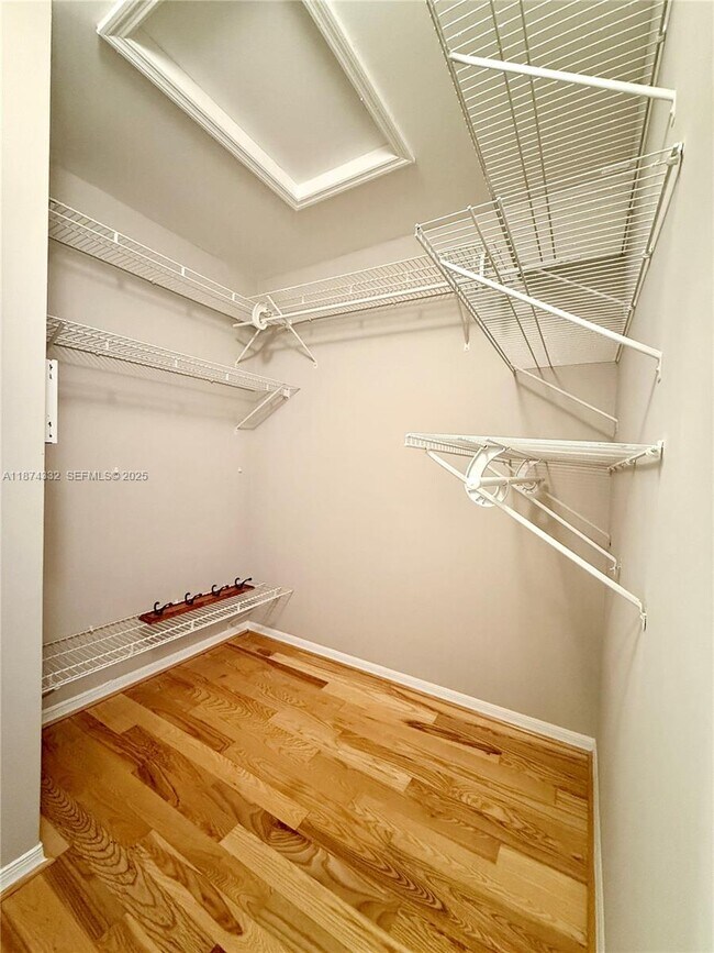 Building Photo - 1140 Oysterwood St