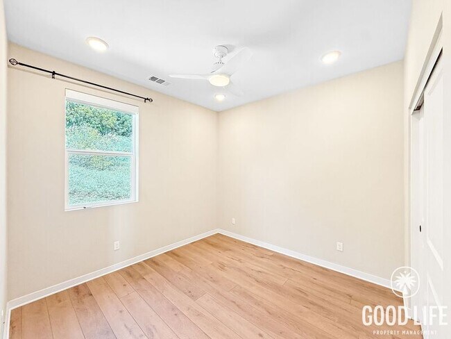 Building Photo - 10432 Harlow Cir