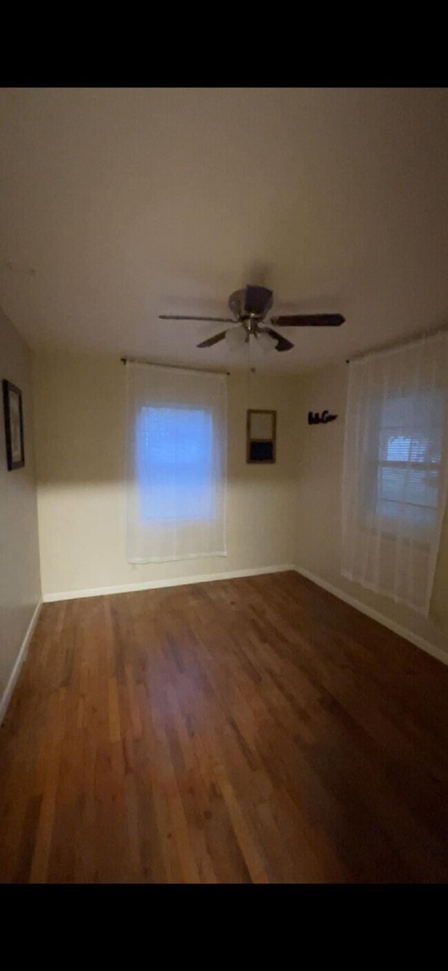 Building Photo - Easily accessible 3 bedroom/1 bath in Dublin