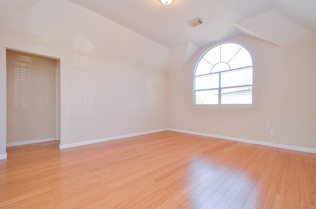 Building Photo - 5519 Poundstone Ct
