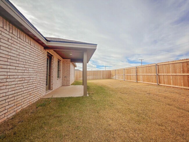 Building Photo - 1341 Bajada St