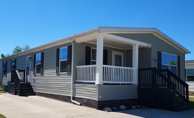 Building Photo - 6225 Imperial Dr