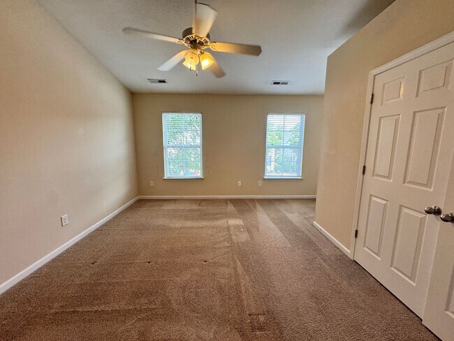 Building Photo - 5564 Farm House Trail