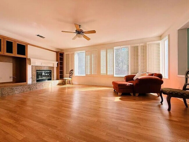 Building Photo - 5BD/4.5BA, 3,500 sq. ft. San Marcos Home