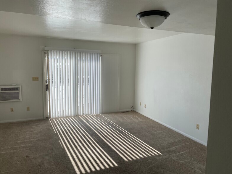 Building Photo - 132 Highland Hills Dr