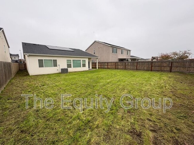 Building Photo - 217 E Tyler Ct