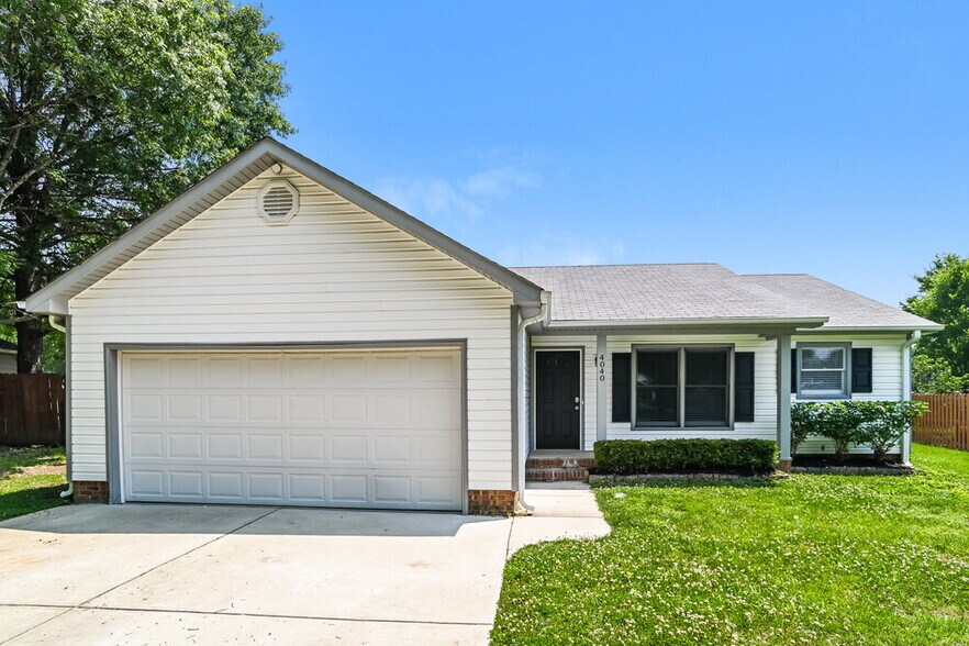 Primary Photo - 4040 Coopersdale Rd