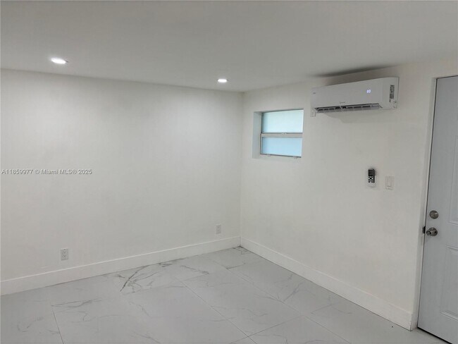 Building Photo - 3020 NW 161st St