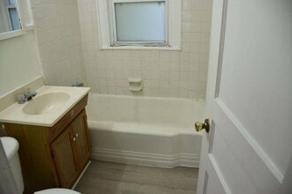 Building Photo - 326 Dixie St