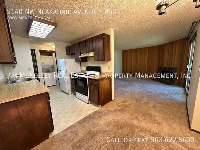 Building Photo - 5140 NW Neakahnie Ave