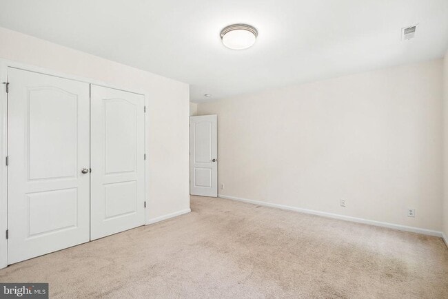 Building Photo - 396 Delmar St