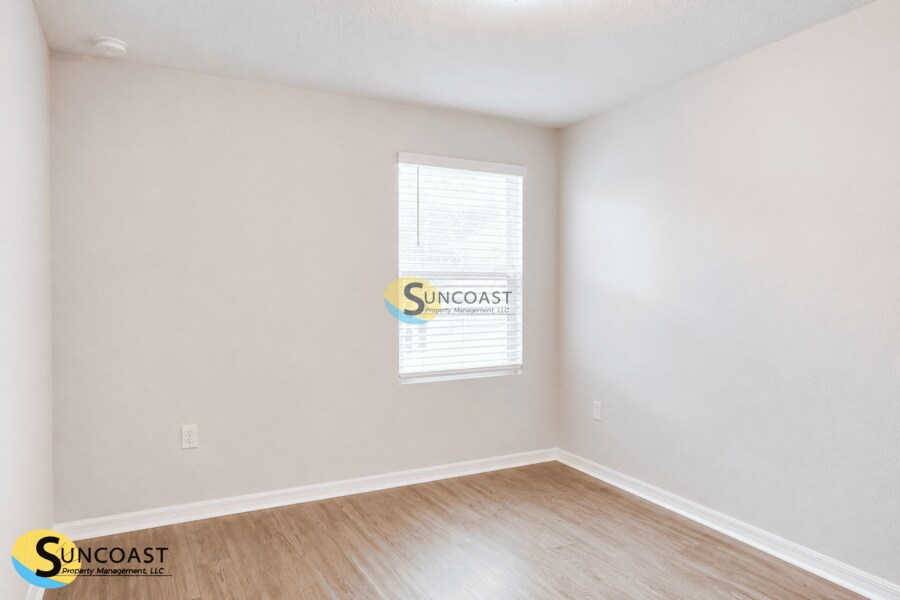 Building Photo - 6534 Sweetbay Ln
