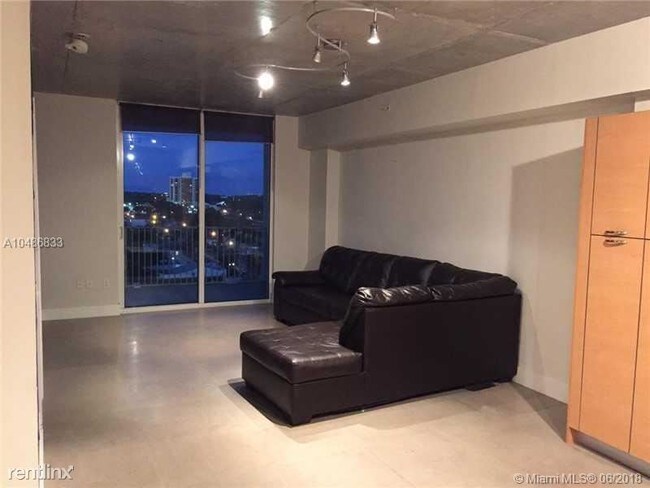 Building Photo - 1 br, 1 bath  - Midtown Lofts