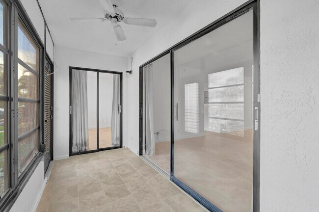 Building Photo - 15364 Lakes of Delray Blvd