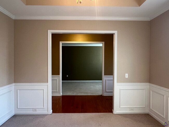 Building Photo - 312 Hearthwood Dr