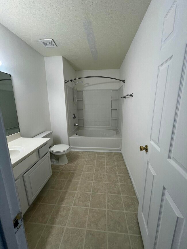 Building Photo - 1464 Ruger Dr