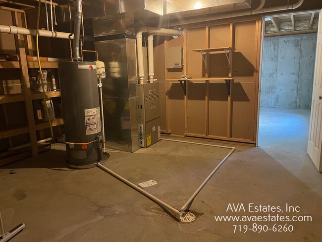 Building Photo - 1705 Aquila Dr