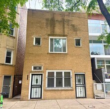 Building Photo - 1526 N Artesian Ave