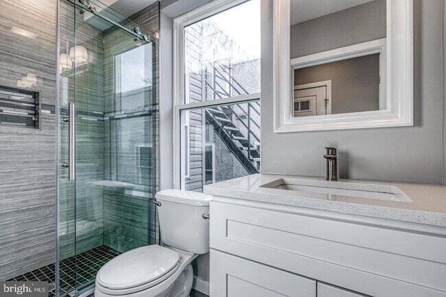 Building Photo - 1316 S Broad St