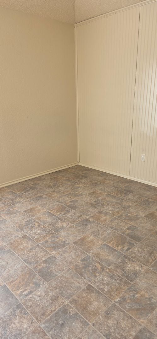 Building Photo - 2405 Kilgore Dr