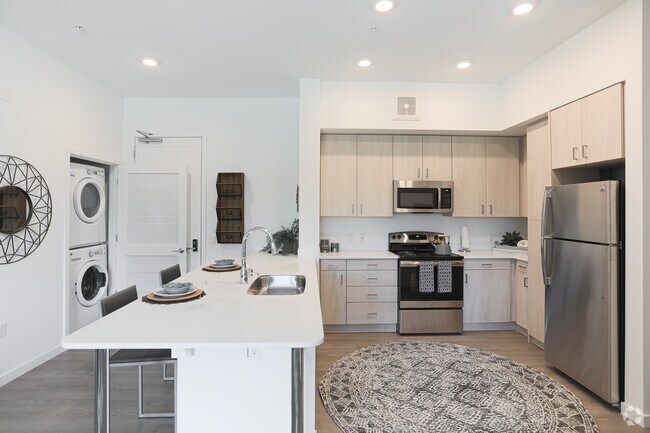 1BR, 1BA - 700 SF - Sterling 5th Street