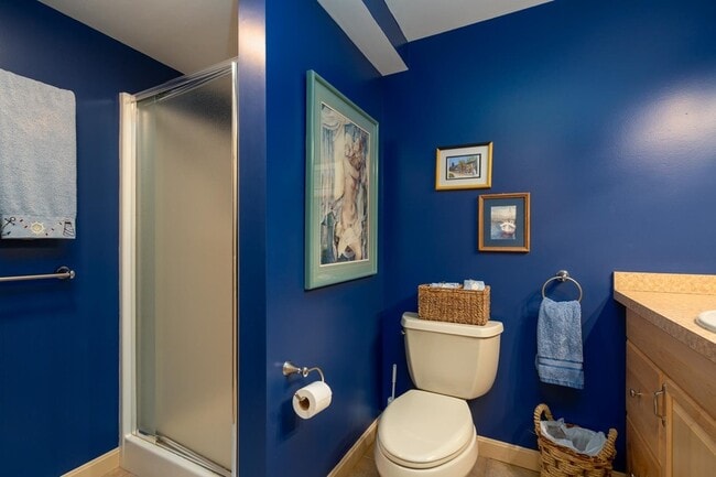 Building Photo - 39 Robertson Dr