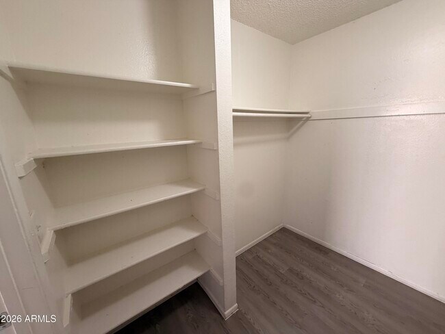 Building Photo - 6541 N 67th Ave