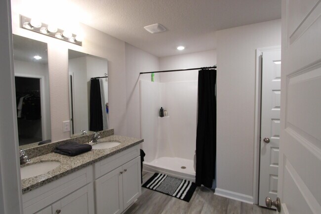 Building Photo - 3063 Jane Ln