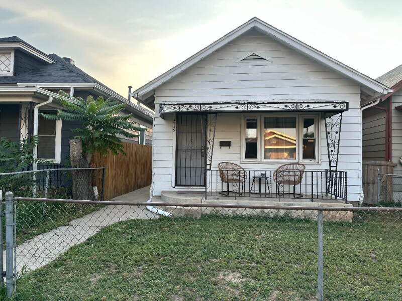 Building Photo - 4739 Pearl St