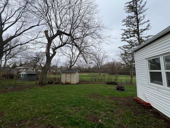 Building Photo - 206 Raupp Blvd