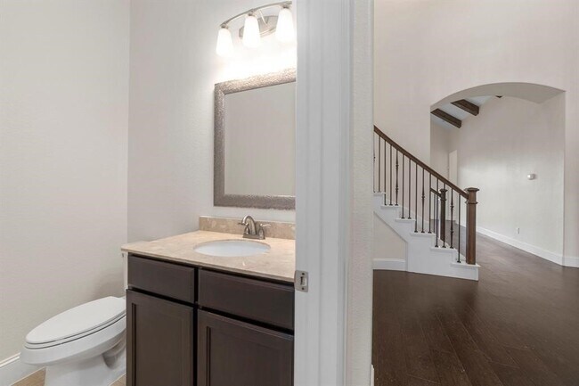 Building Photo - 9814 Carver Dr