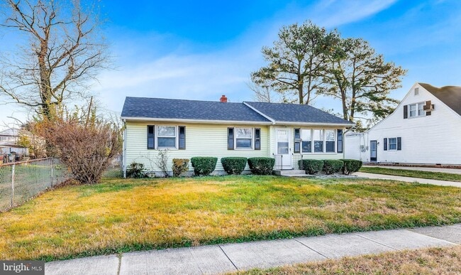 Building Photo - 816 Lincoln St